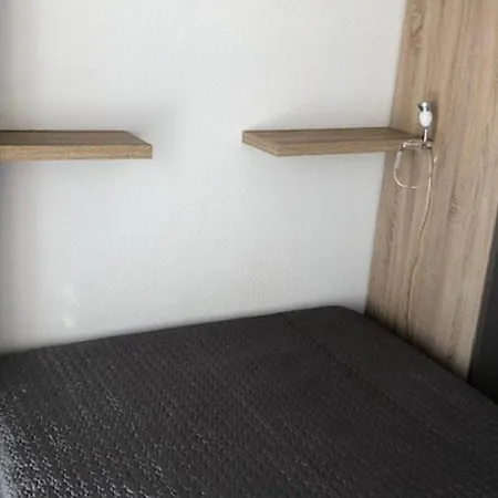 公寓 Calme Climatise Avec Parking Proche Centre Et Pour 4 Pers - Fr-1-607-234 *