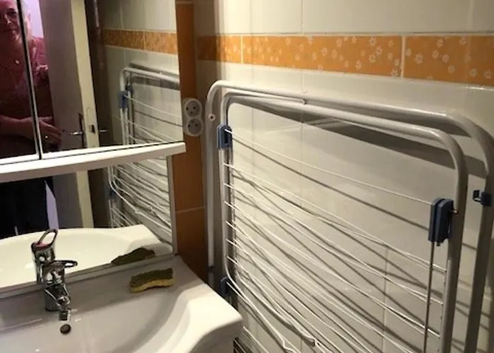 Calme Climatise Avec Parking Proche Centre Et Pour 4 Pers - Fr-1-607-234 * Agde