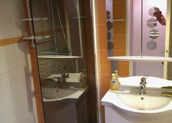 Apartamento Calme Climatise Avec Parking Proche Centre Et Pour 4 Pers - Fr-1-607-234